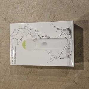 Clinique Sonic System Purifying Cleansing Brush NEW